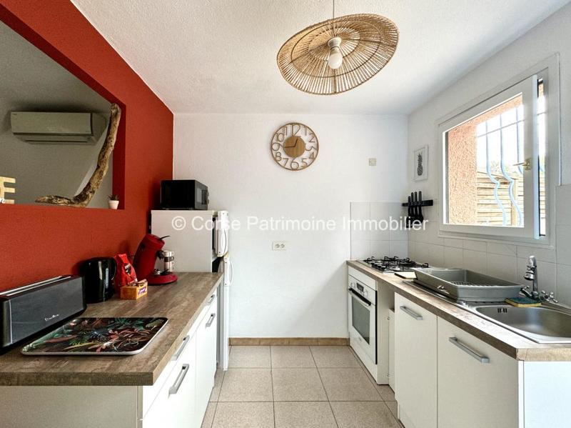 Maison - 300 m² - 11 pièces