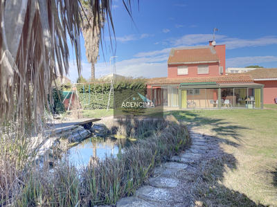 Villa - 270 m² - 12 pièces