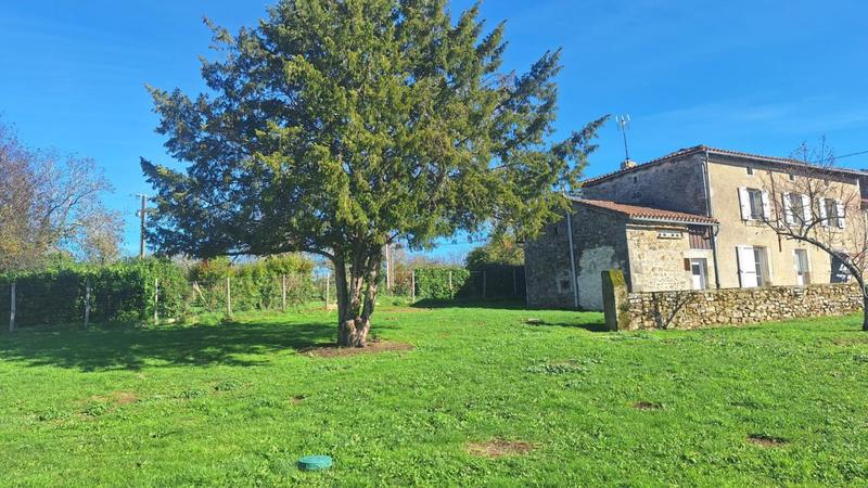 Maison - 110 m² - 4 pièces