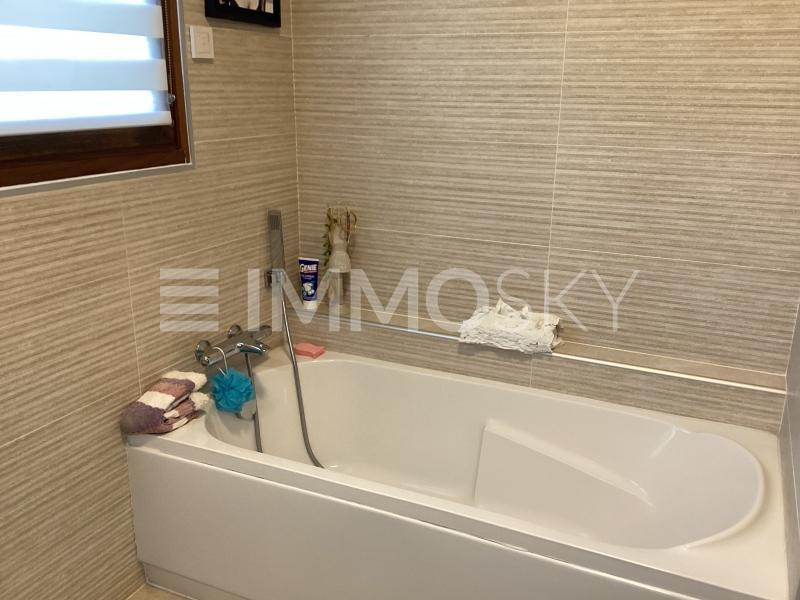 Pavillon - 177 m² - 7 pièces