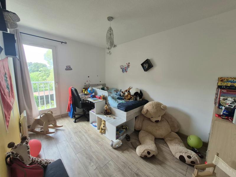 Appartement - 85 m² - 4 pièces