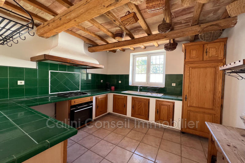 Maison - 201 m² - 6 pièces