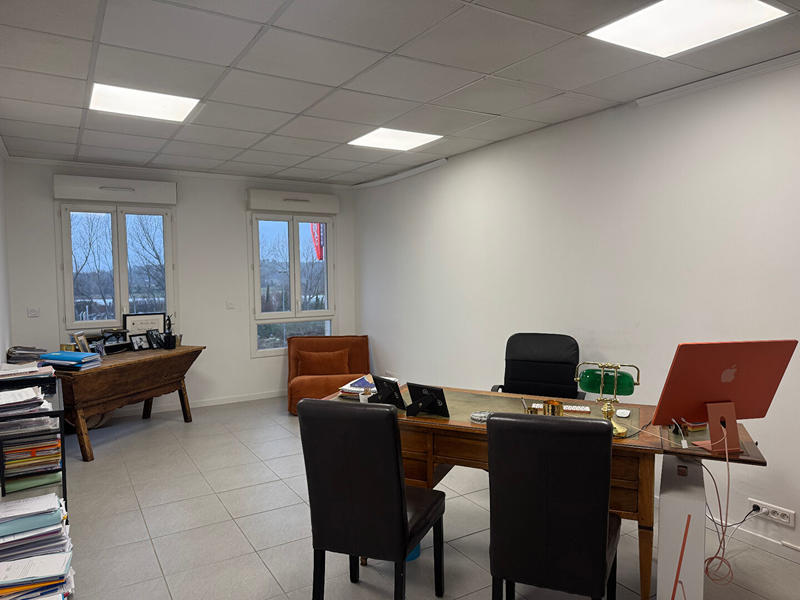 Bureau - 108 m² - 4 pièces