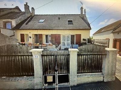 Maison - 96 m² - 4 pièces