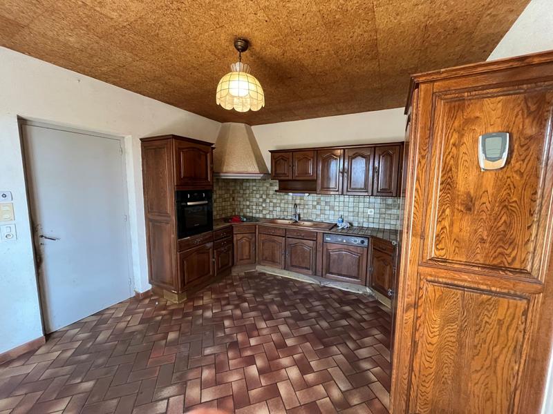 Maison traditionnelle - 171 m² - 7 pièces