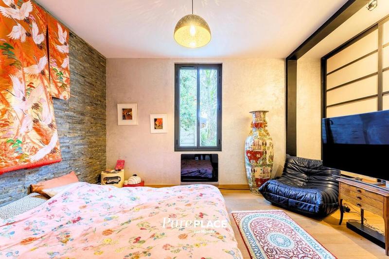 Maison - 350 m² - 10 pièces