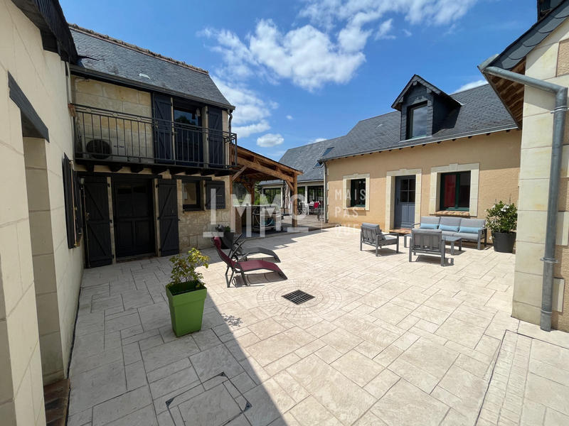 Villa - 273 m² - 11 pièces