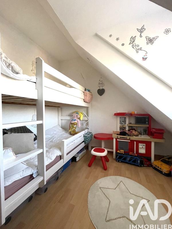 Maison - 99 m² - 5 pièces