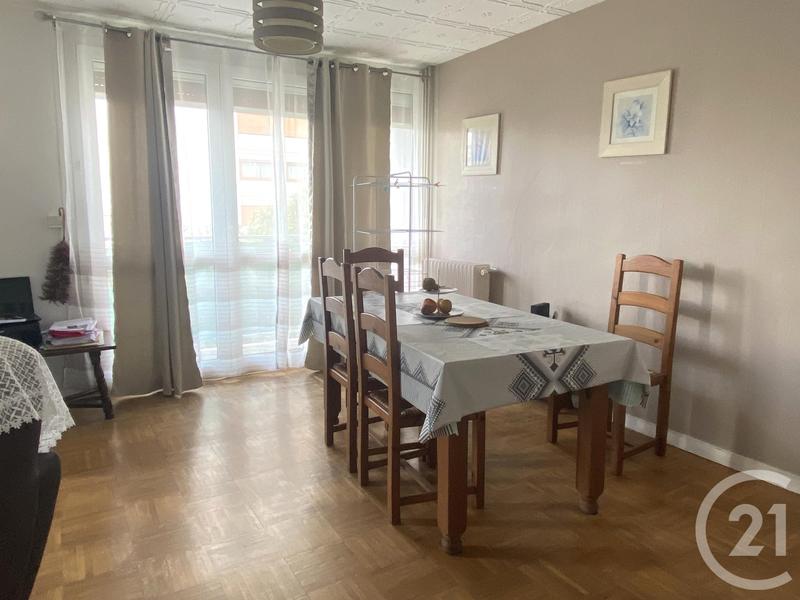Appartement - 74 m² - 4 pièces