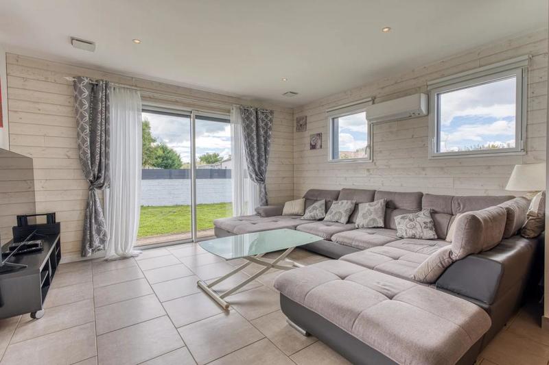 Maison - 96 m² - 5 pièces