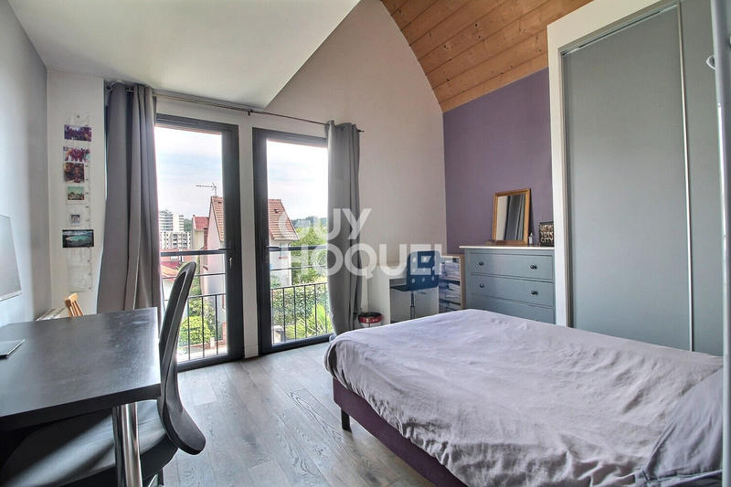 Maison - 142 m² - 6 pièces