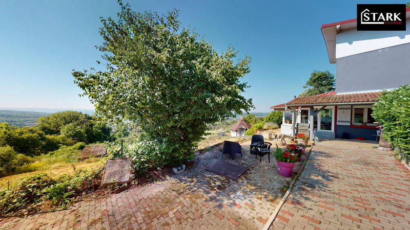 Maison - 169 m² - 6 pièces