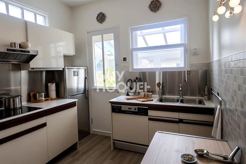 Maison - 99 m² - 5 pièces