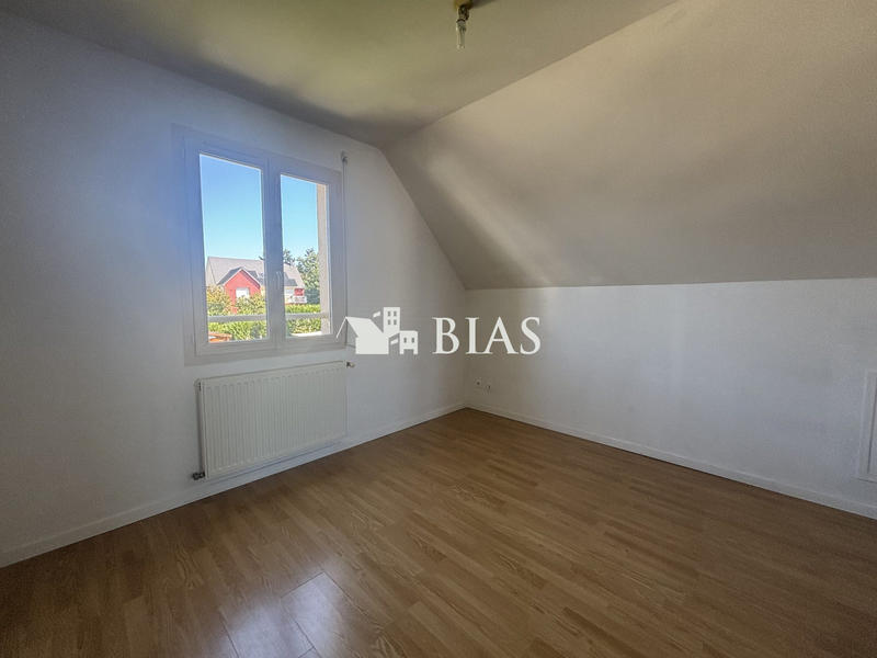 Maison - 91 m² - 4 pièces