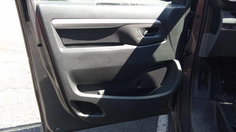 Toyota Proace II 2.0 d-4d 180 Bva8 Medium Lounge - 6 places