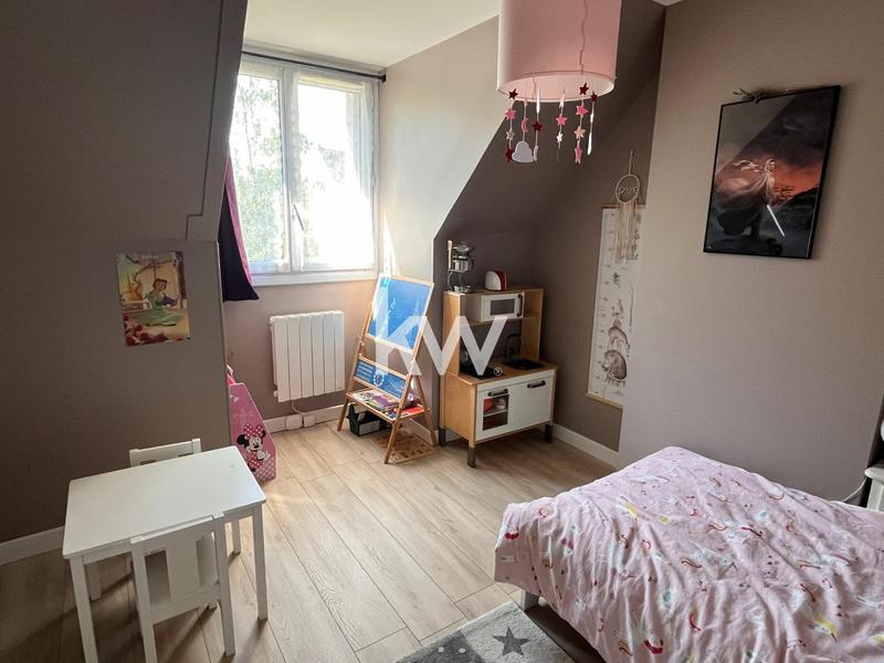 Maison - 95 m² - 5 pièces