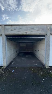 Parking / Garage - 14 m²