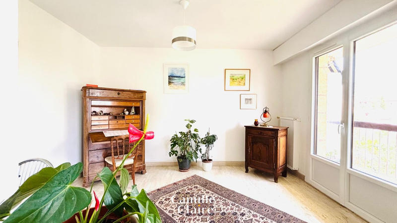 Appartement - 82 m² - 4 pièces