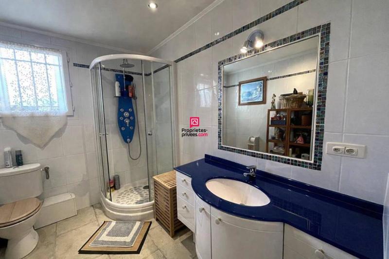 Maison - 180 m² - 7 pièces