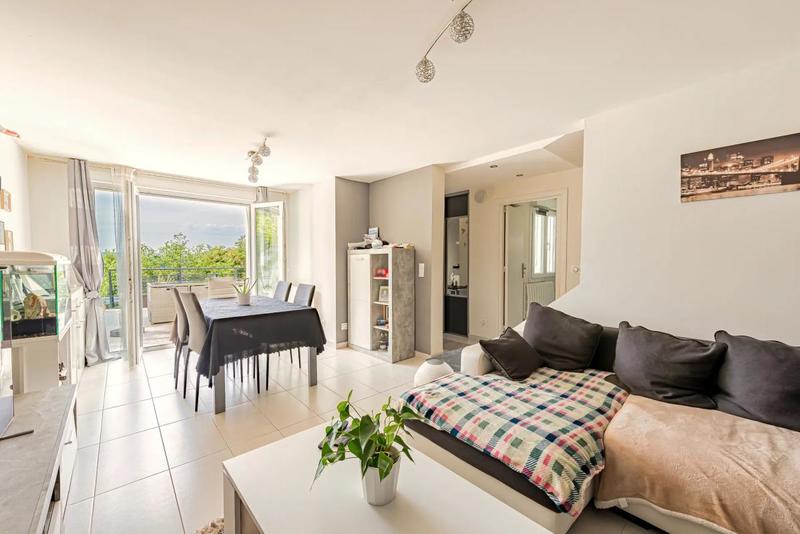 Maison - 270 m² - 7 pièces