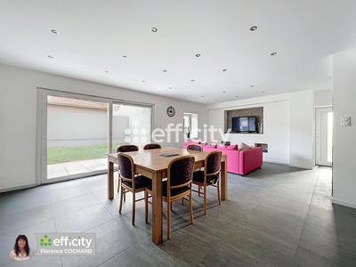 Appartement - 105 m² - 4 pièces