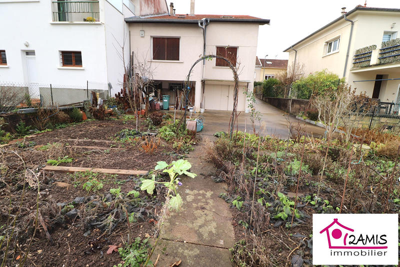 Maison - 111 m² - 5 pièces