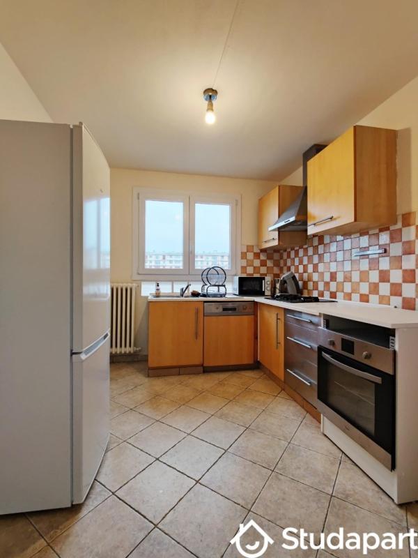 Chambre - 9 m² - 1 pièce