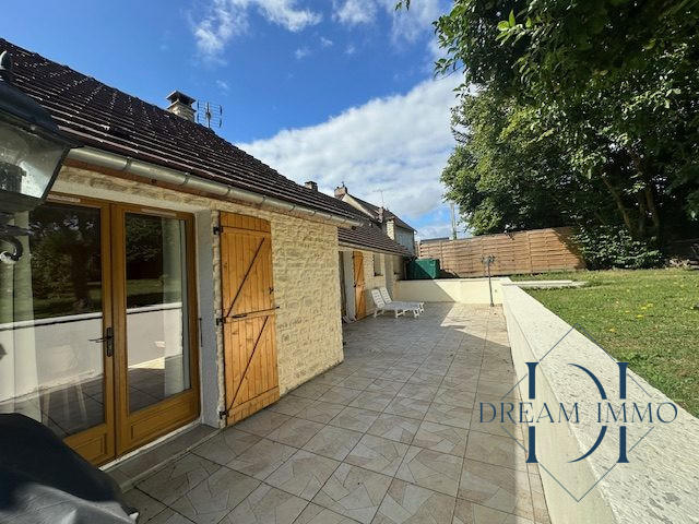 Maison - 150 m² - 5 pièces