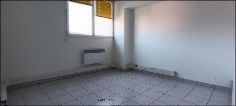 Bureau - 83 m² - 5 pièces