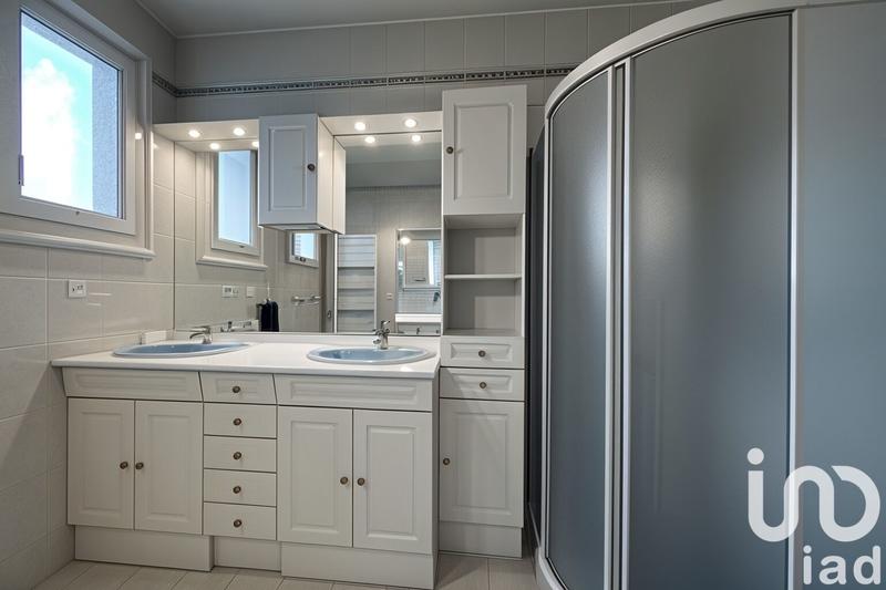 Maison - 144 m² - 6 pièces