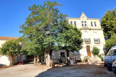 Propriété - 600 m² - 23 pièces