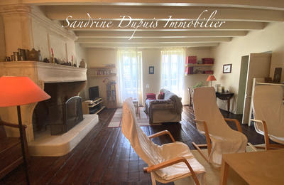 Maison - 210 m² - 7 pièces