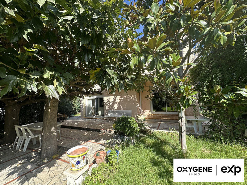 Maison - 185 m² - 6 pièces