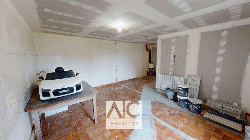 Maison - 184 m² - 7 pièces