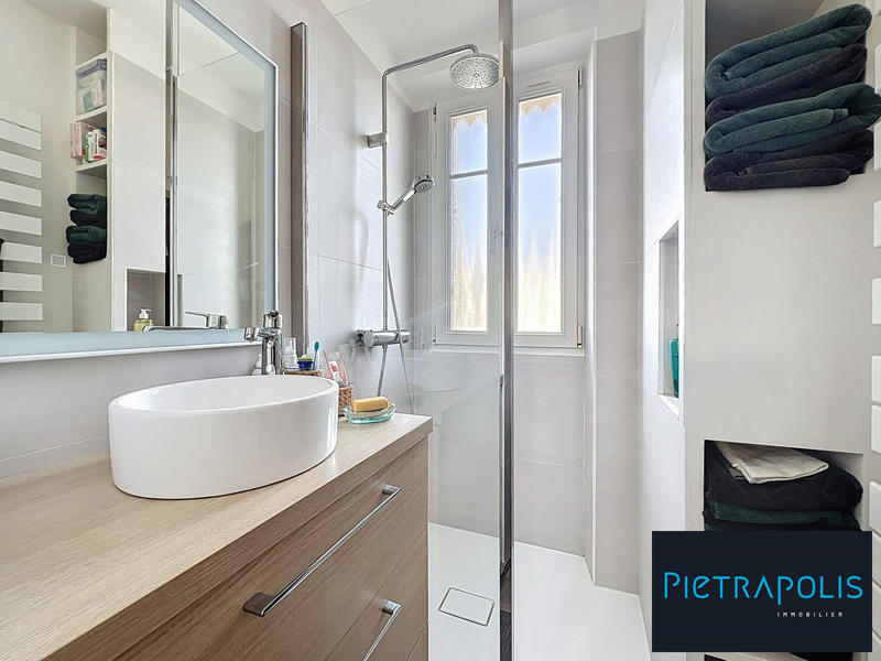 Appartement - 89 m² - 4 pièces