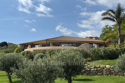 Villa - 280 m² - 5 pièces