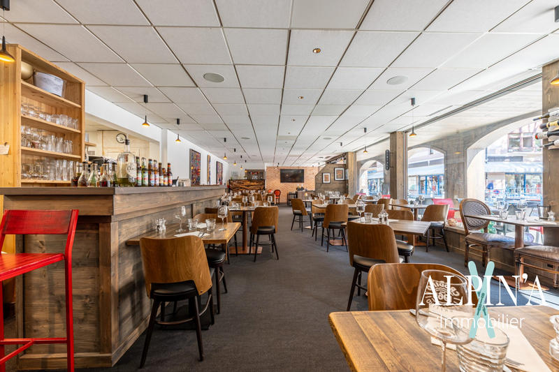 Fonds de commerce - Hôtellerie / Restauration - 149 m²