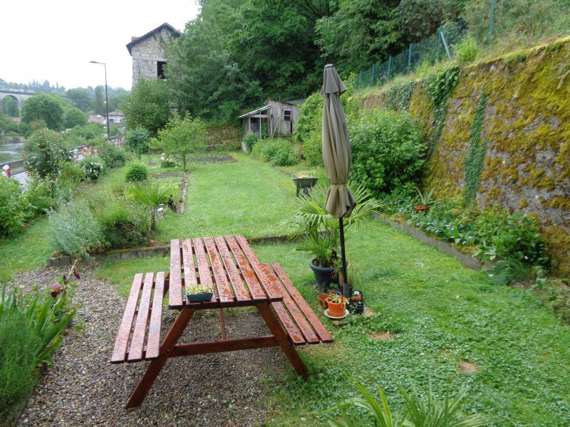 Maison - 265 m² - 10 pièces