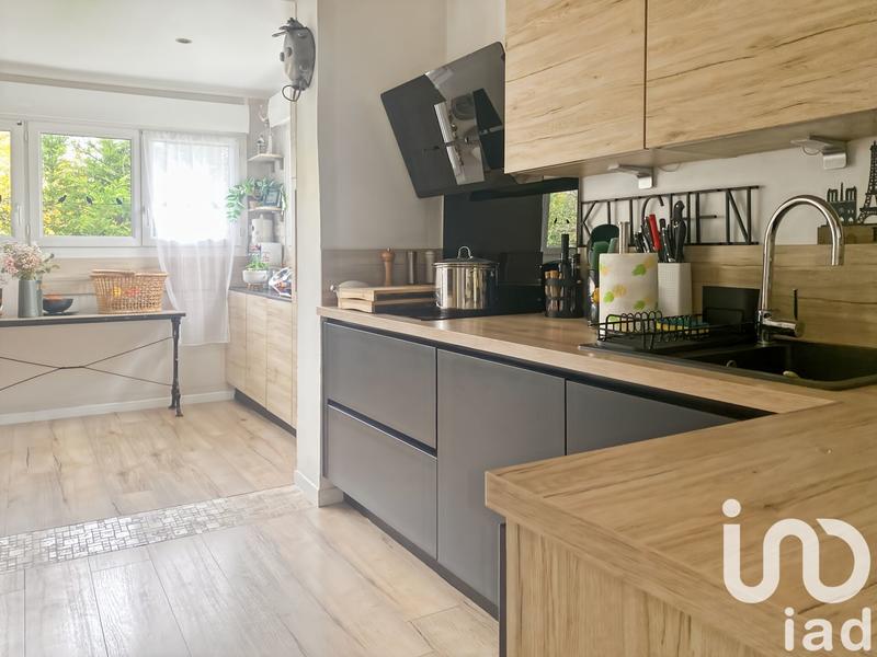 Maison - 93 m² - 5 pièces