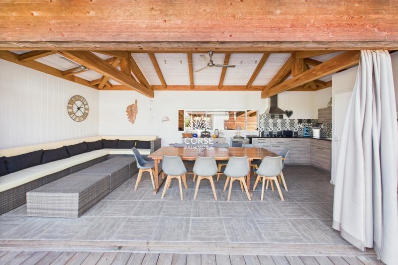 Villa - 325 m² - 11 pièces