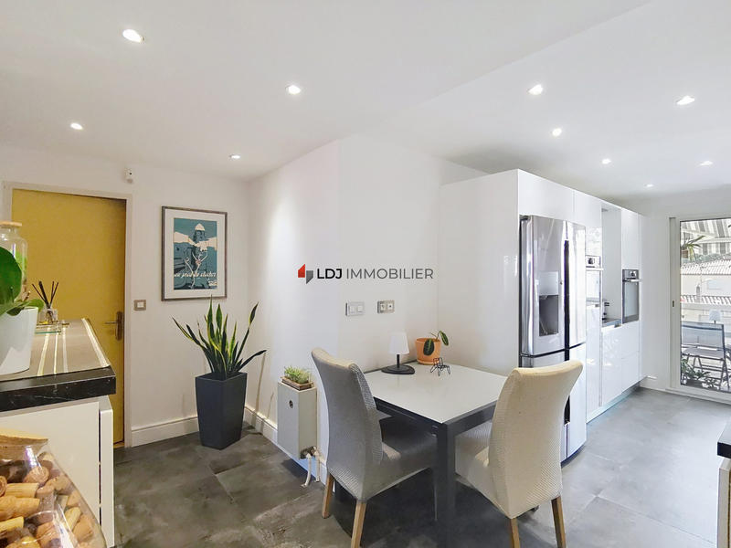 Appartement - 116 m² - 4 pièces