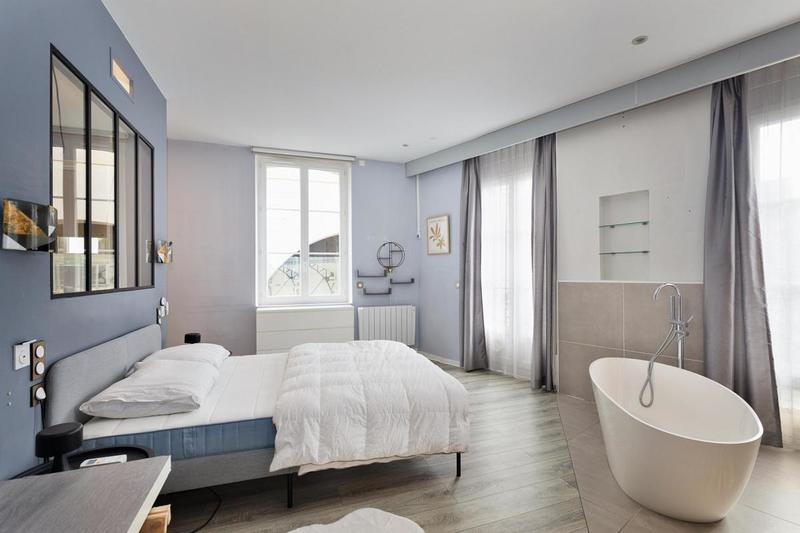 Appartement - 95 m² - 4 pièces