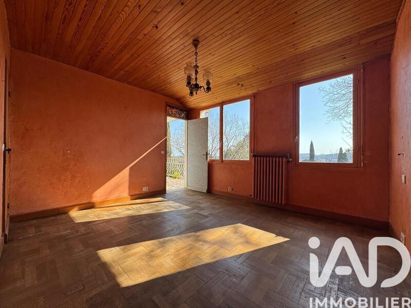 Maison - 167 m² - 7 pièces