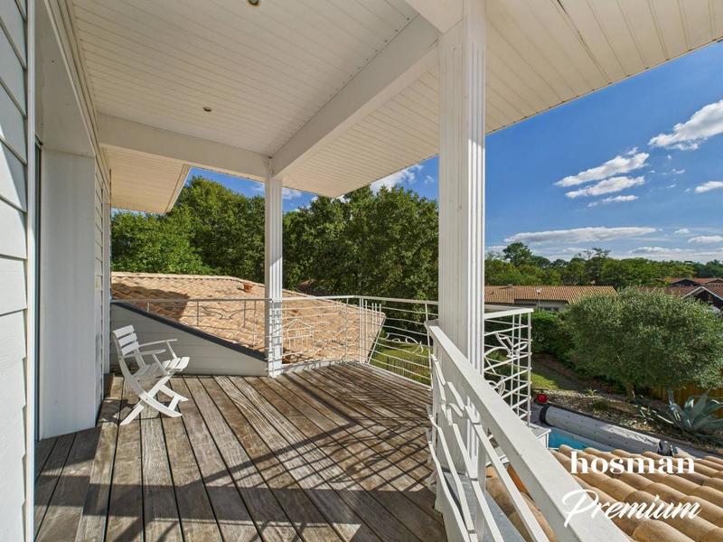 Maison - 170 m² - 6 pièces