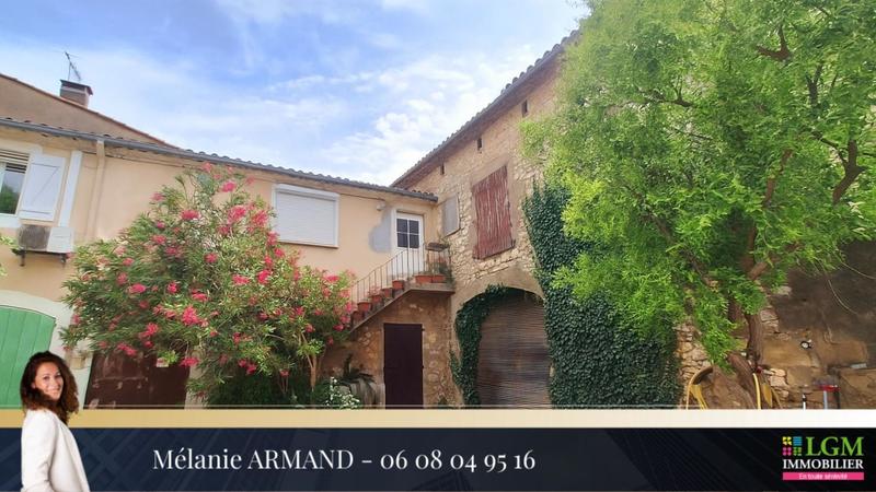 Maison - 347 m² - 2 pièces