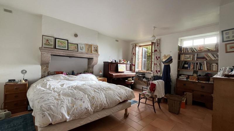 Corps de ferme - 225 m² - 4 pièces