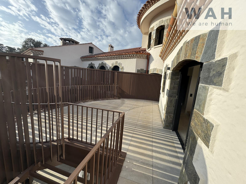 Duplex - 144 m² - 5 pièces