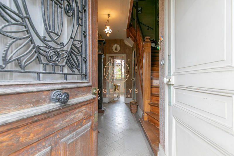 Maison - 80 m² - 5 pièces