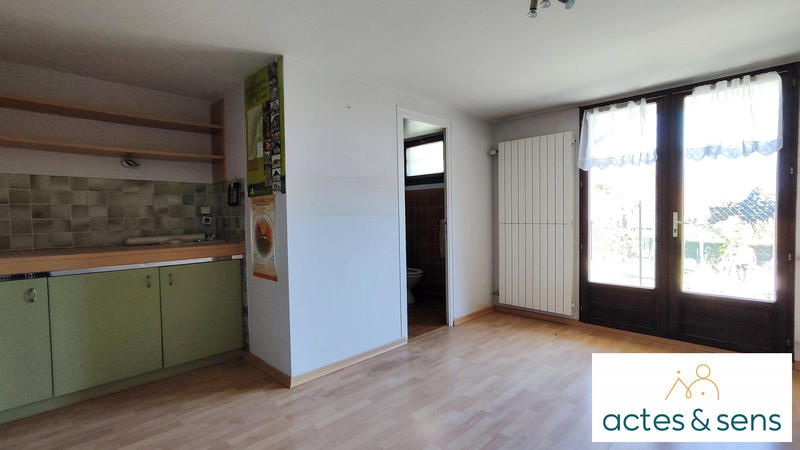 Maison - 207 m² - 10 pièces