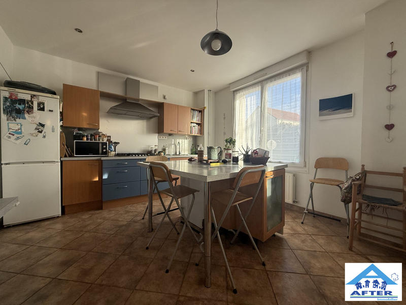 Maison - 145 m² - 8 pièces